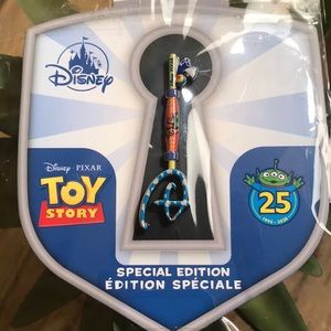 Disney key pin. Special edition. Toy Story NEW